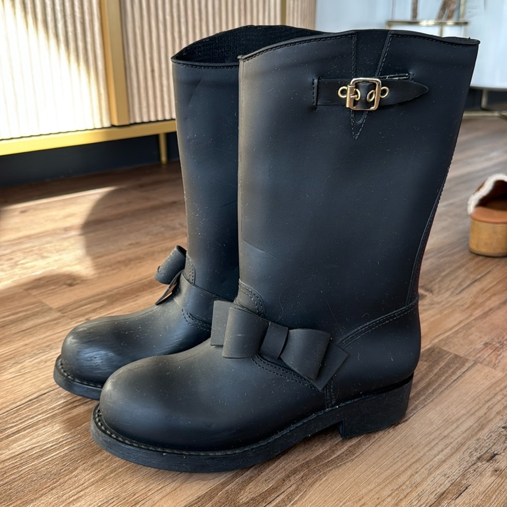 Women’s Red Valentino Bow Tie Moto Rain Boots in Black
